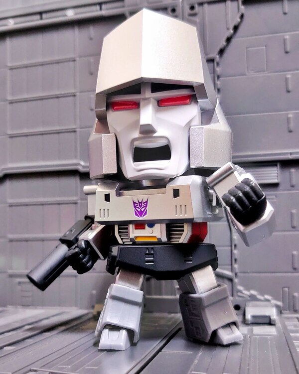 Good Smile Nendoroid Transformers G1 Megatron In Hand Image  (3 of 7)